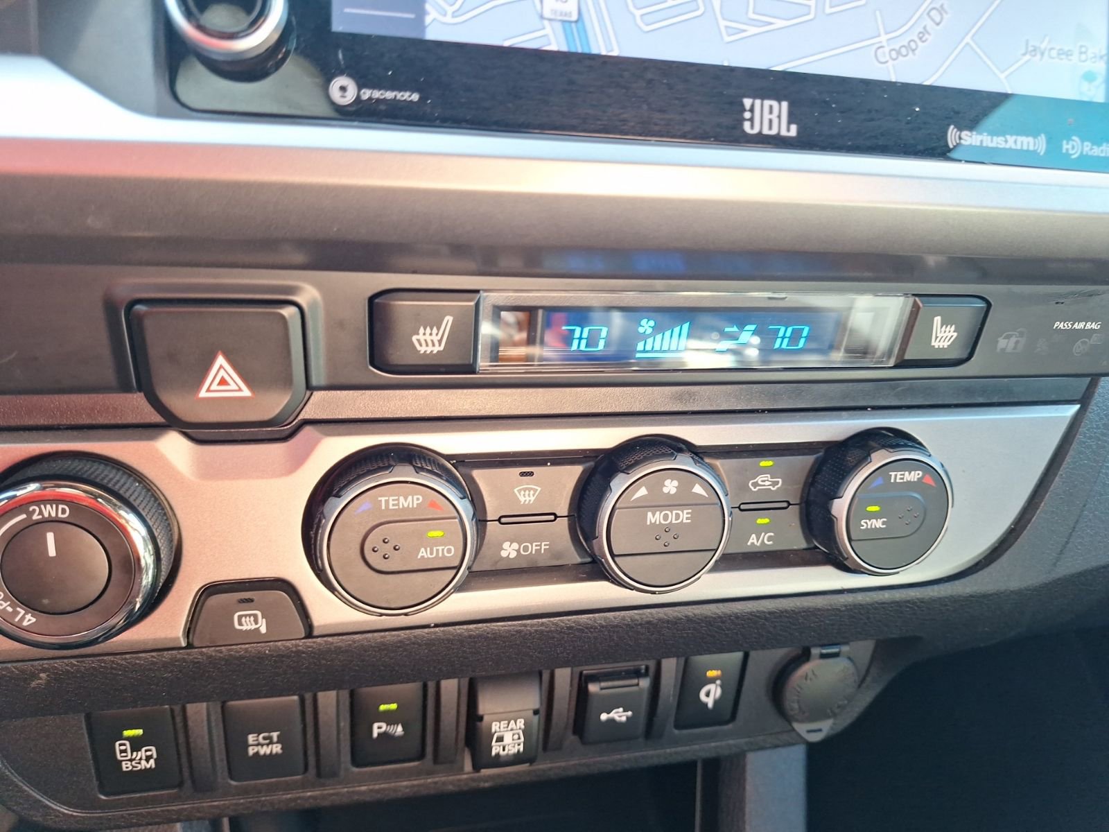 Used 2022 Toyota Tacoma Limited image 36