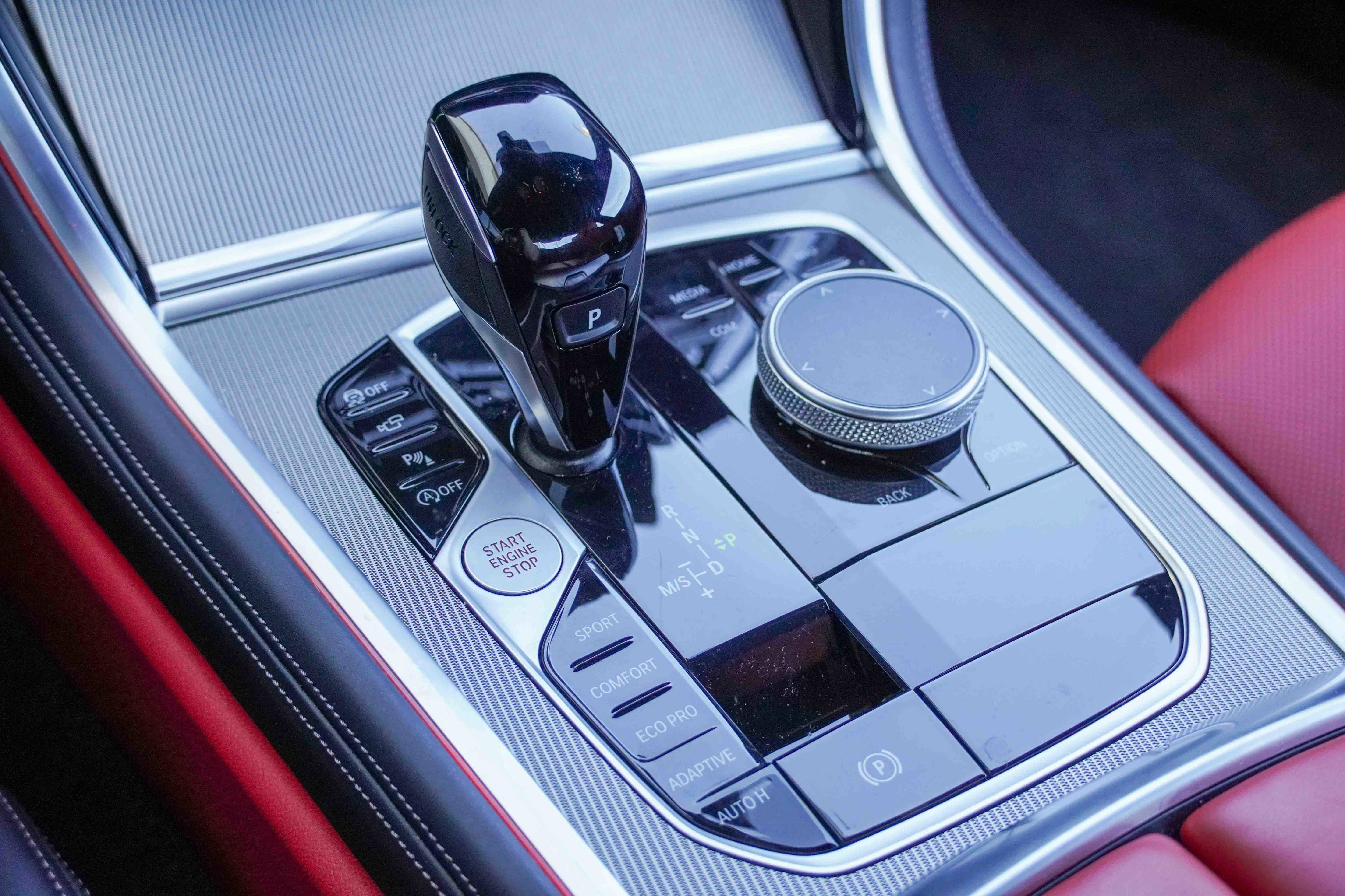 Certified 2025 BMW M850i xDrive Coupe image 30