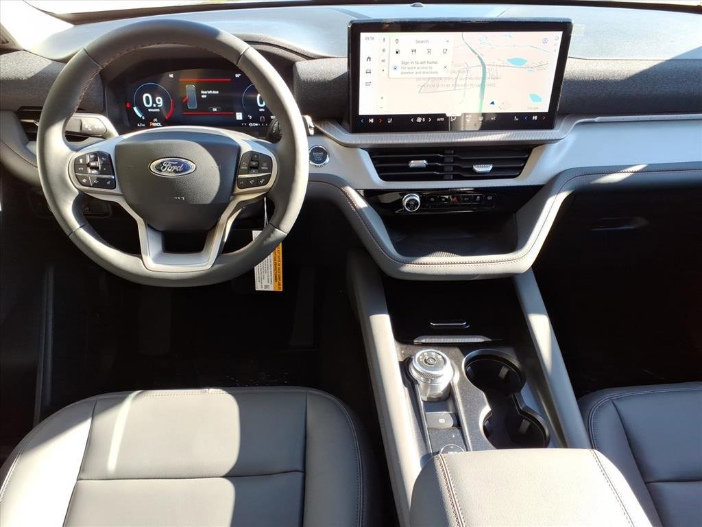New 2025 Ford Explorer Active w/ Active Comfort Package image 17