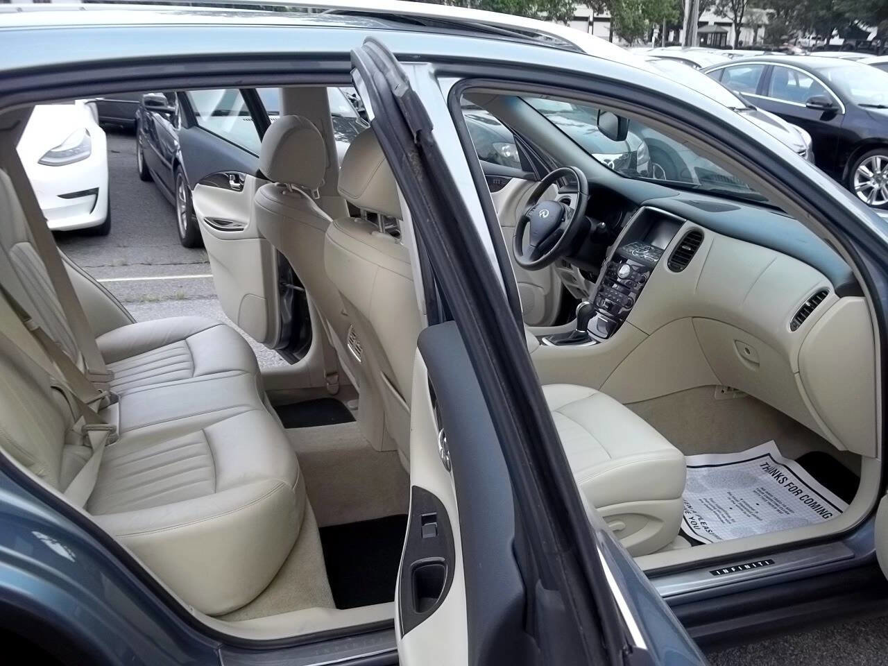 Used 2016 INFINITI QX50 AWD w/ Premium Plus Package image 9