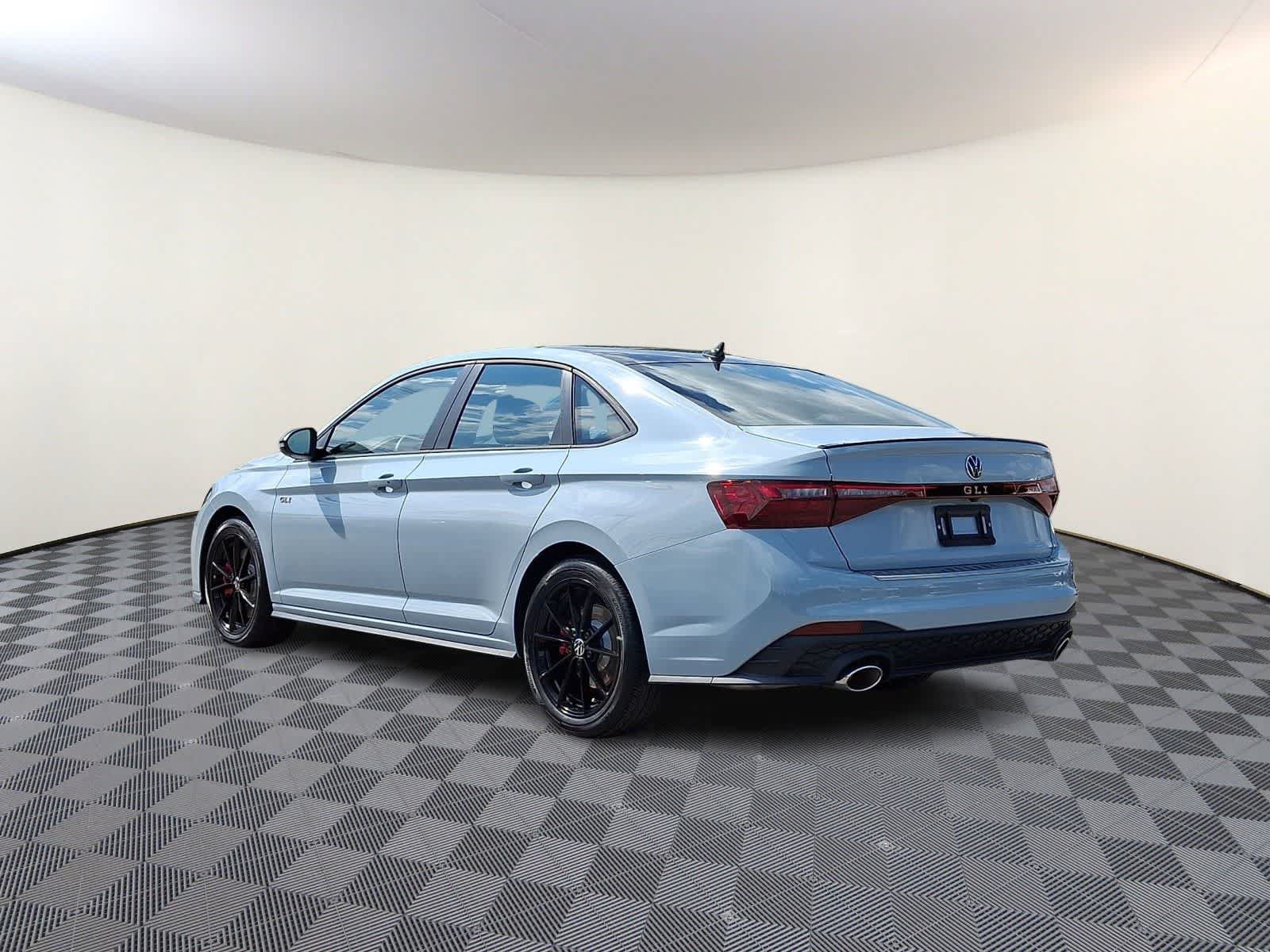 Used 2025 Volkswagen Jetta GLI Autobahn FWD image 7