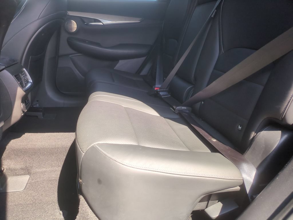 Used 2019 INFINITI QX50 Essential w/ Sensory Package AWD/4WD image 15