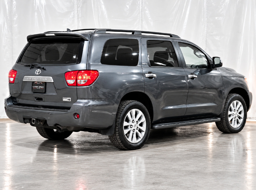 Used 2017 Toyota Sequoia Limited w/ Safety & Convenience Package AWD/4WD image 6