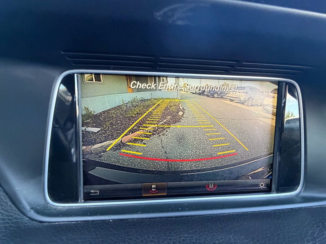 Used 2016 Mercedes-Benz E 350 4MATIC Sedan w/ Premium Package image 35