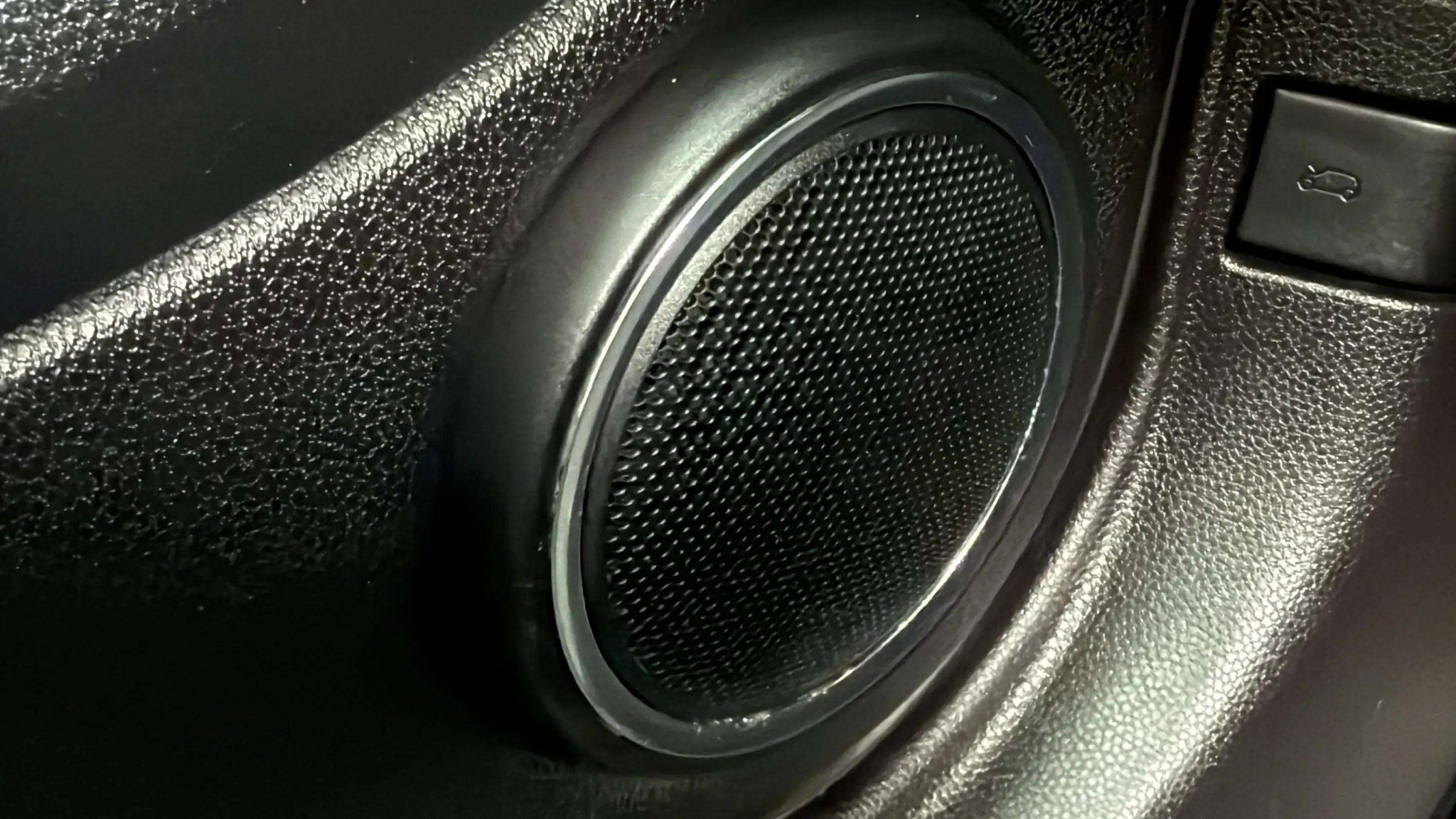 Used 2011 MINI Cooper Hardtop image 37