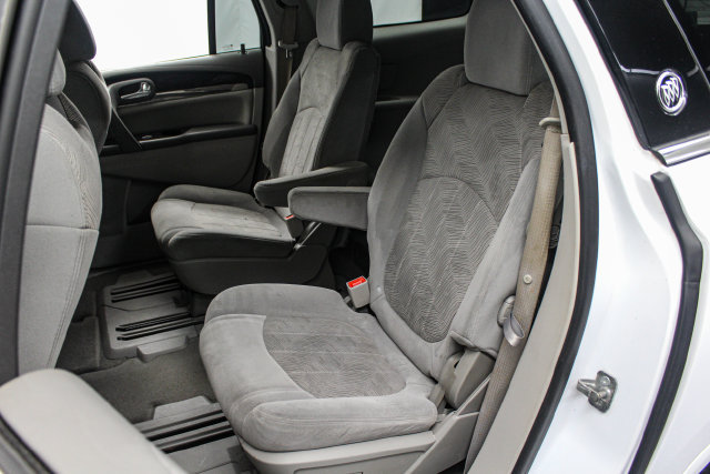 Certified 2016 Buick Enclave Convenience FWD image 16