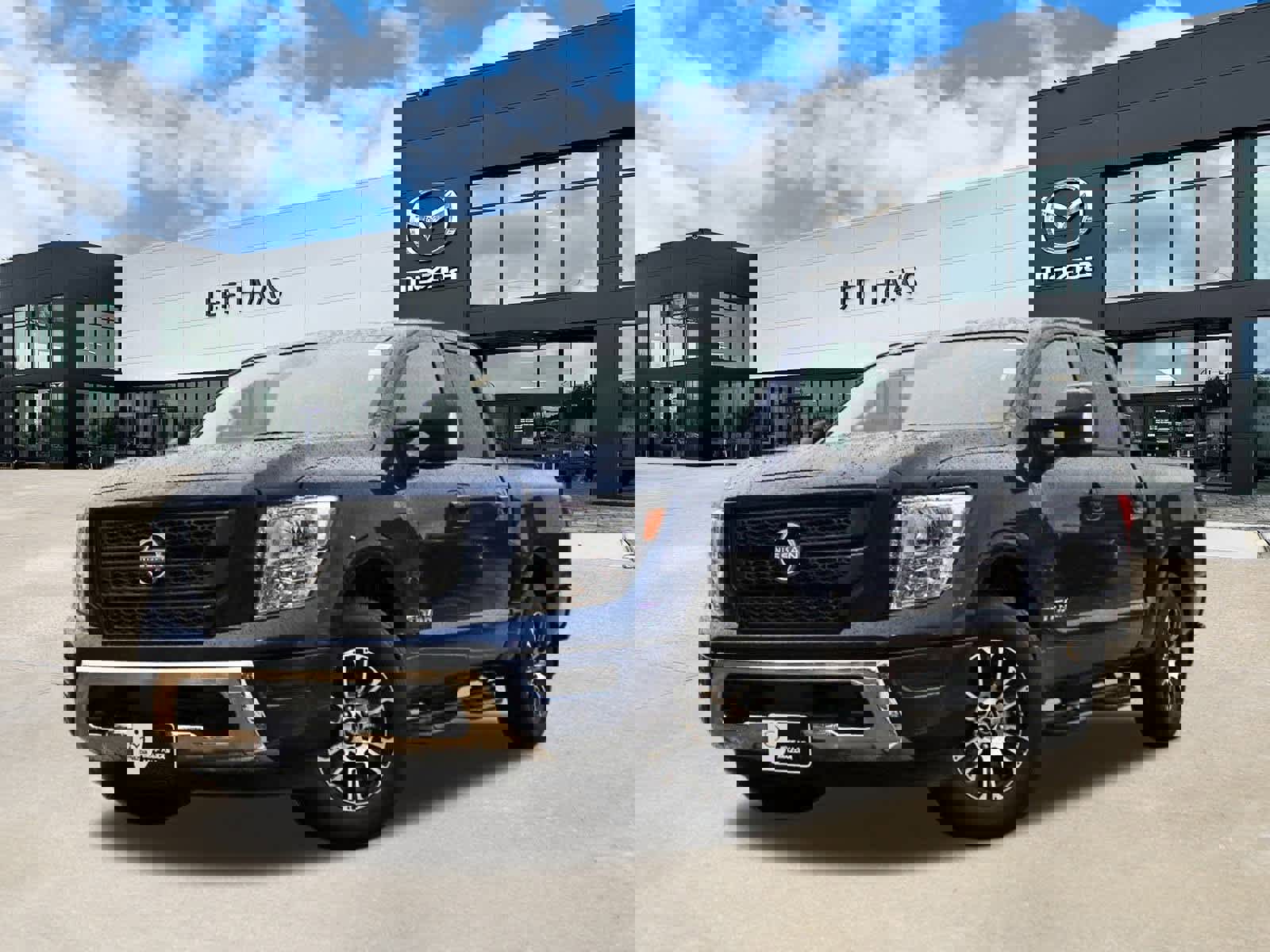 Used 2024 Nissan Titan SV w/ SV Convenience Package