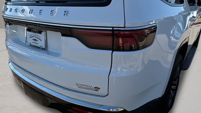 Used 2024 Jeep Wagoneer Series II w/ Flexible Seating Group image 37