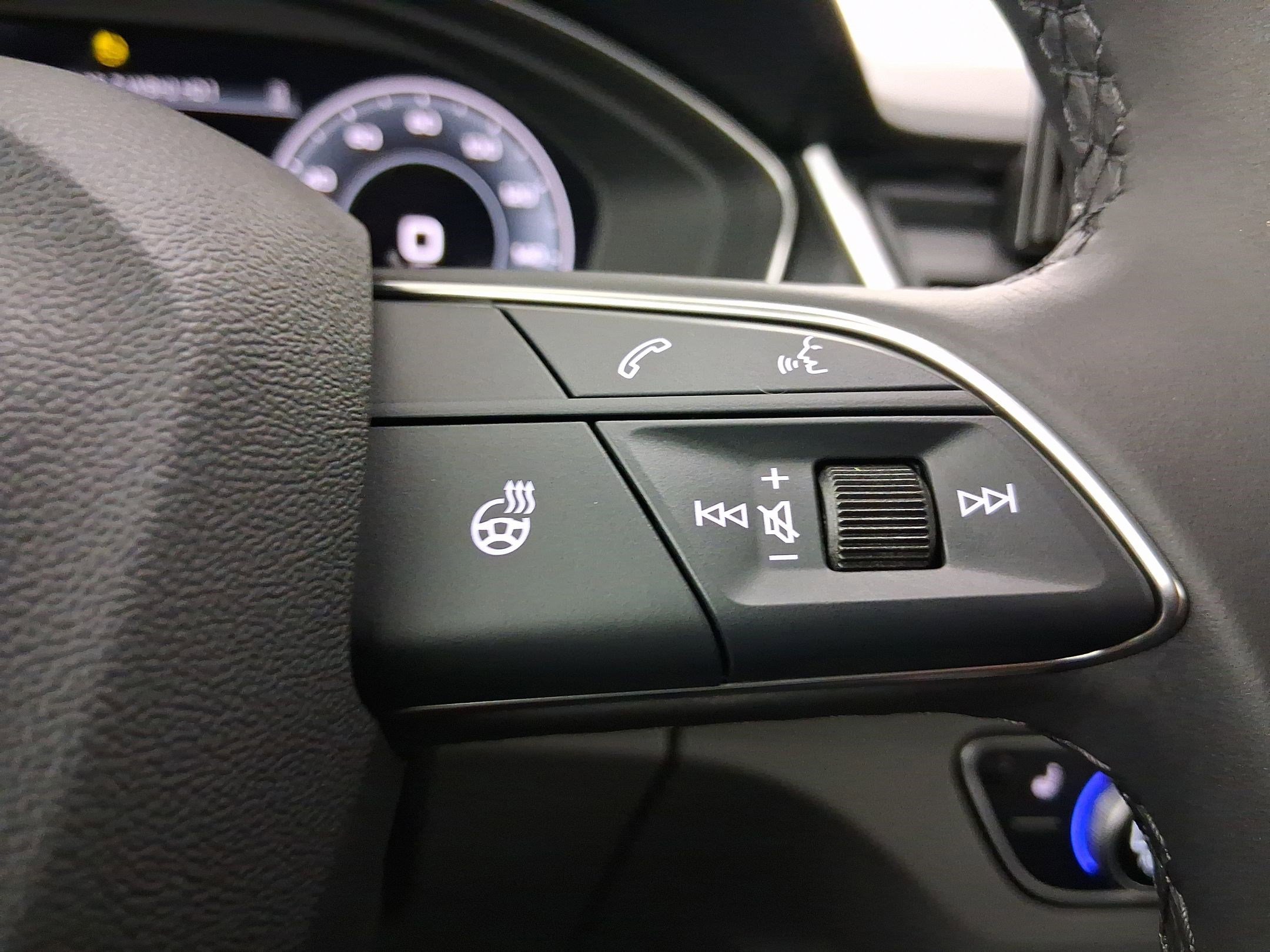 Used 2025 Audi Q5 e Premium image 21