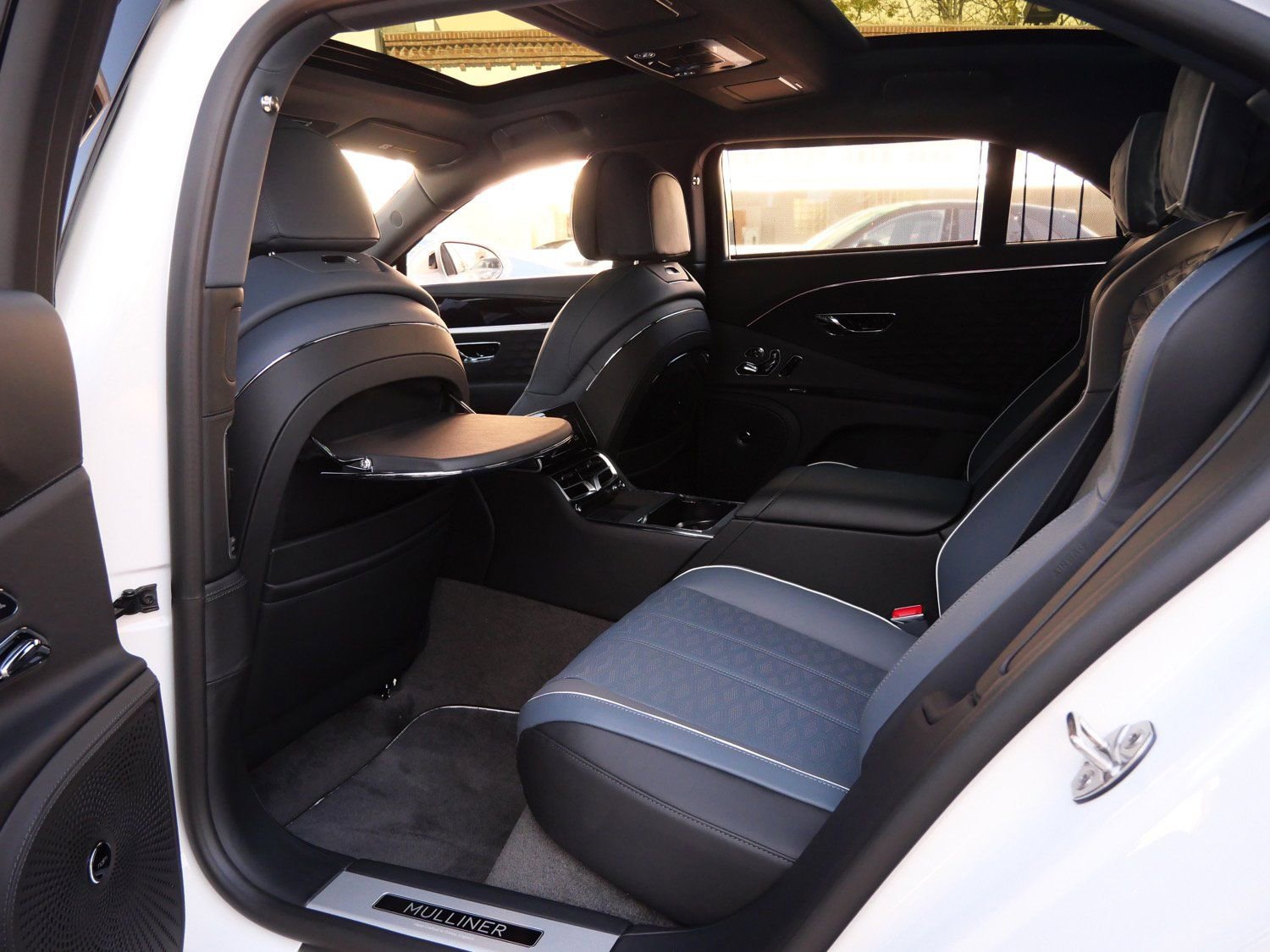 New 2026 Bentley Flying Spur Plug-In Hybrid AWD/4WD image 23