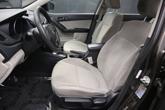 Used 2012 Kia Forte EX w/ Premium Pkg FWD image 12