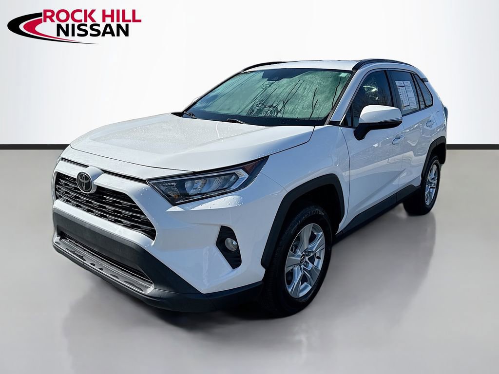 Used 2021 Toyota RAV4 XLE image 3