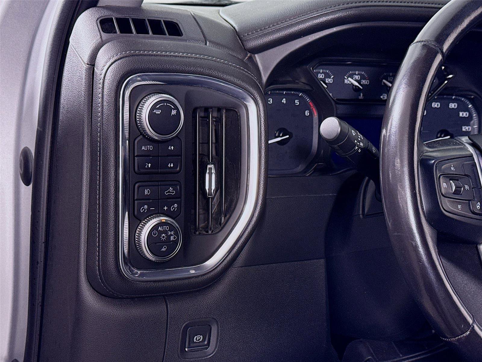 Used 2019 GMC Sierra 1500 SLT w/ SLT Premium Package AWD/4WD image 4