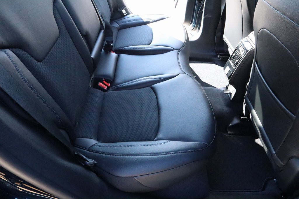 New 2026 Jeep Compass Latitude AWD/4WD image 14