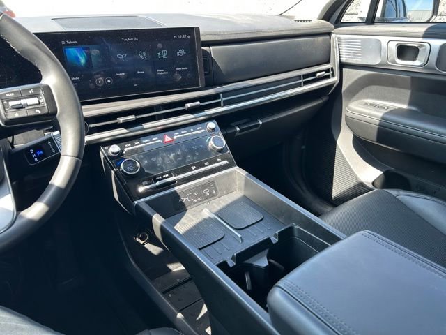 Used 2025 Hyundai Santa Fe SEL image 23