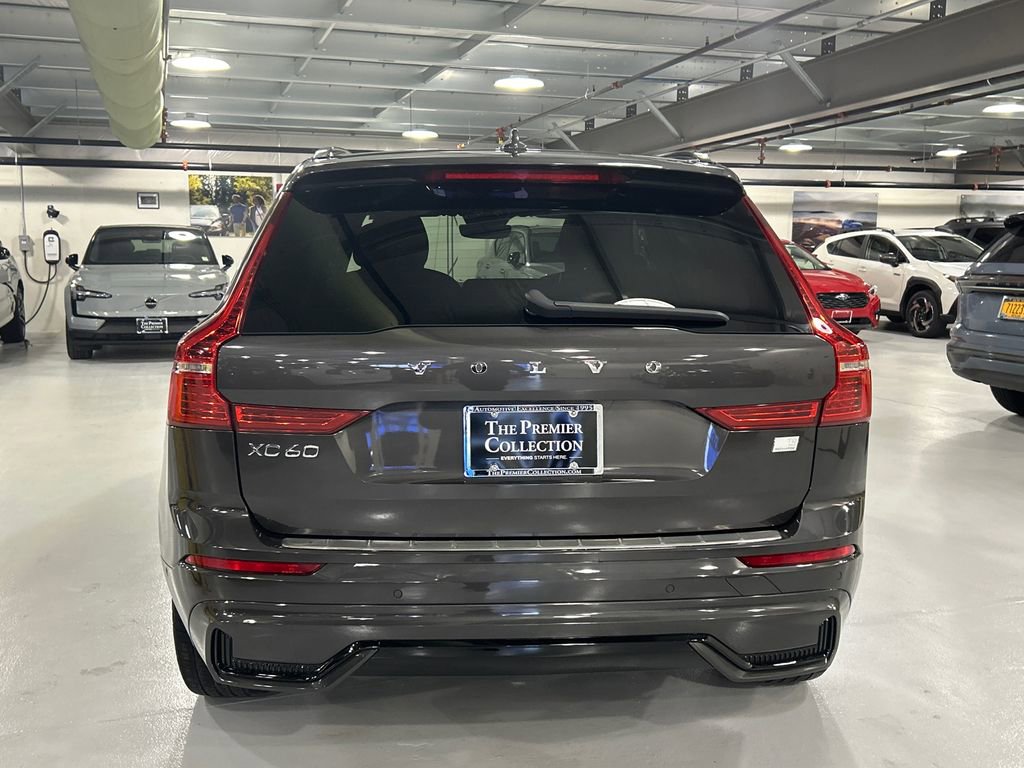 Certified 2023 Volvo XC60 T8 Plus w/ Climate Package image 3