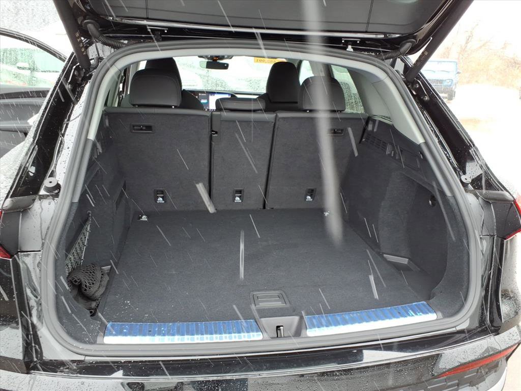Certified 2025 Audi Q5 Premium w/ Premium Plus AWD/4WD image 13
