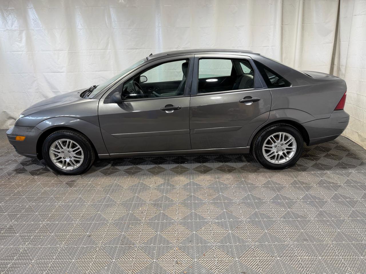 Used 2006 Ford Focus SES image 5