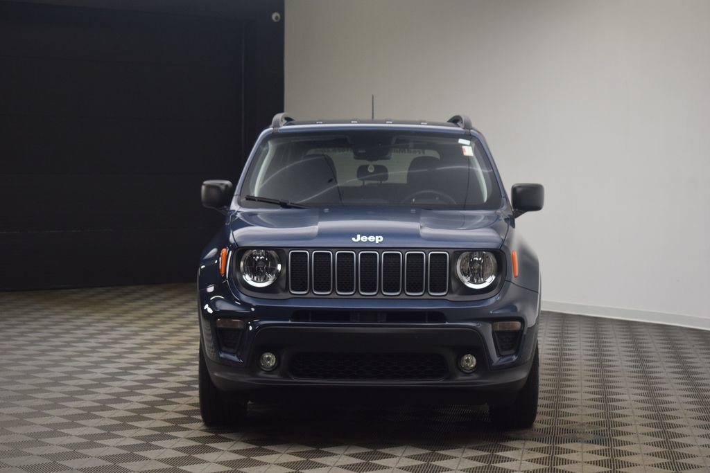 Used 2023 Jeep Renegade Latitude w/ Premium Group AWD/4WD image 21