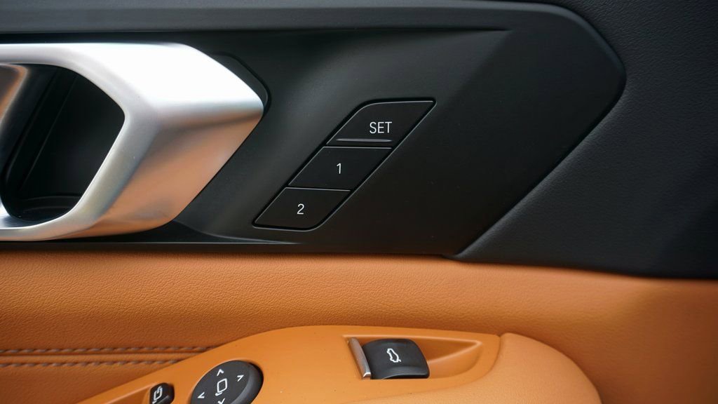 Used 2026 BMW X5 xDrive40i w/ Premium Package image 10