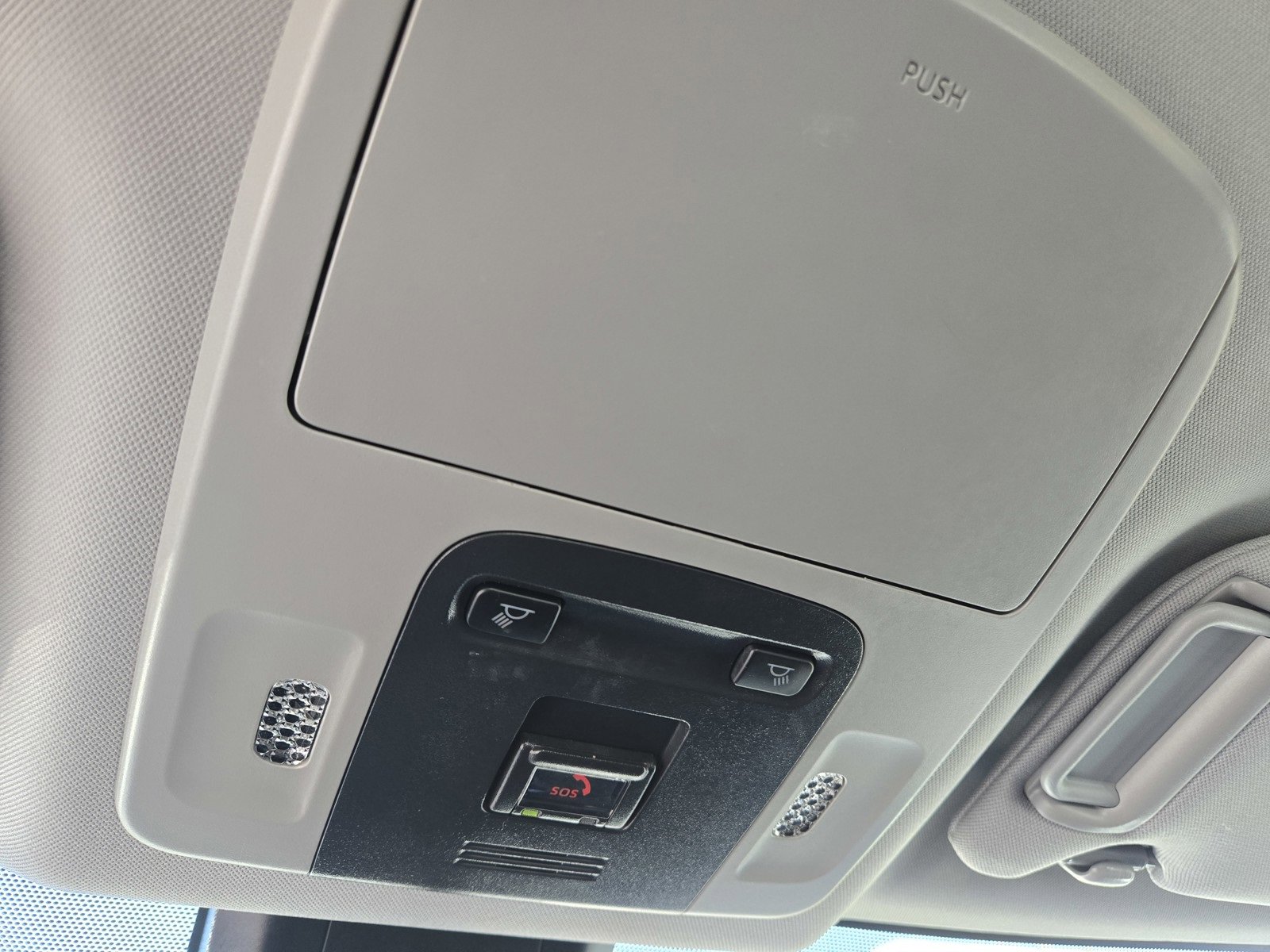 Used 2024 Toyota Camry SE image 18