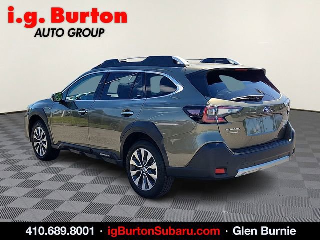 Certified 2025 Subaru Outback Touring AWD/4WD image 4