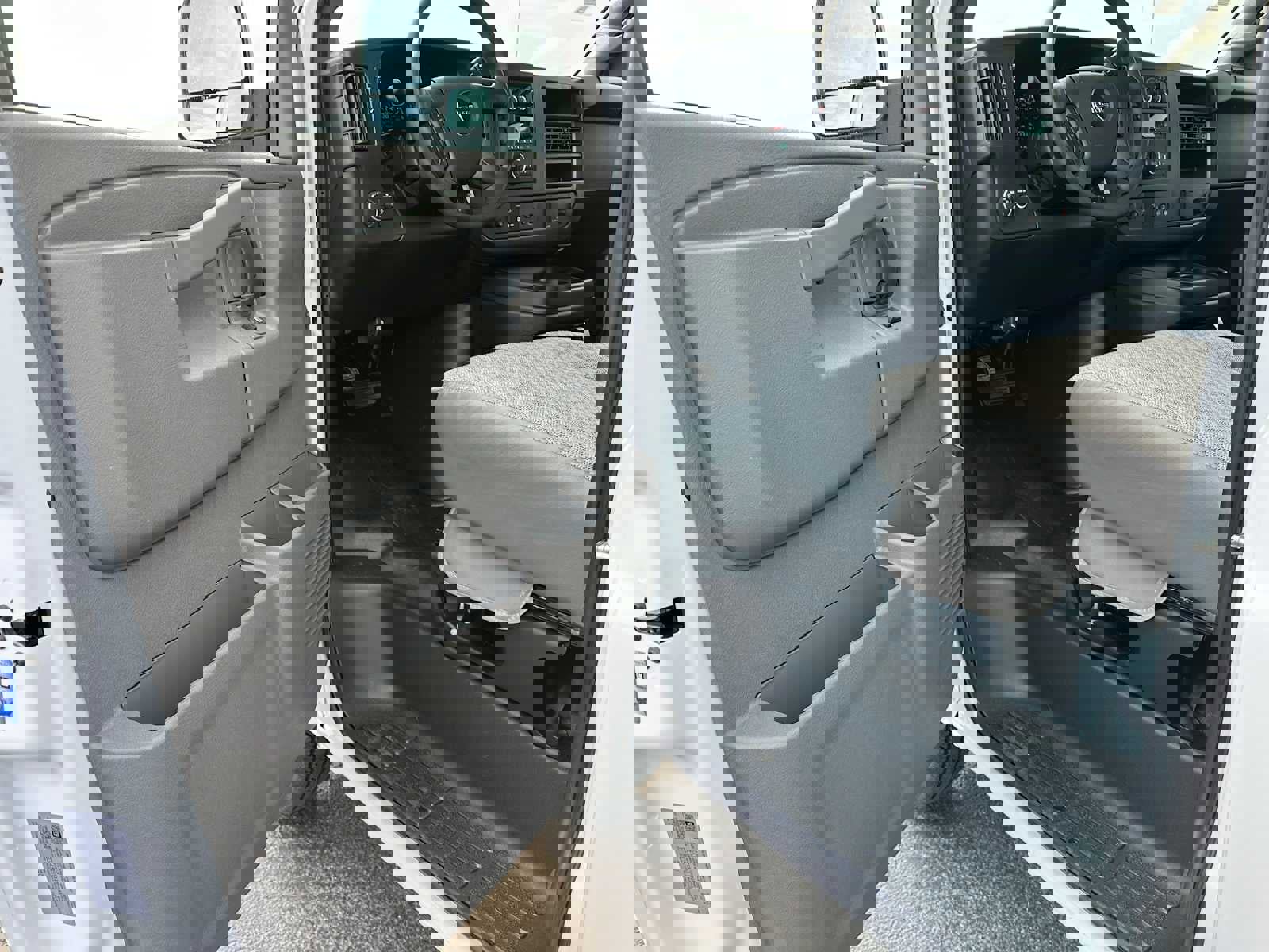 New 2025 GMC Savana 3500 LS w/ Cold Climate Package image 23