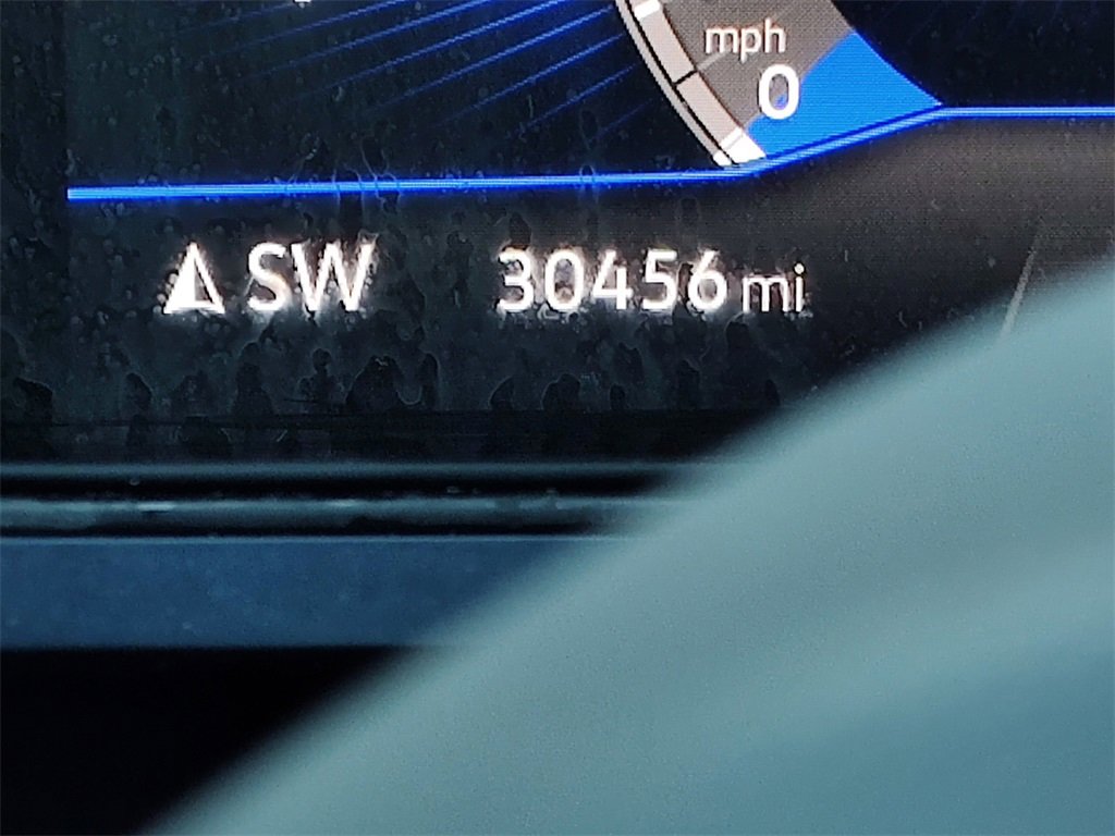 Used 2024 Volkswagen Taos SE image 37