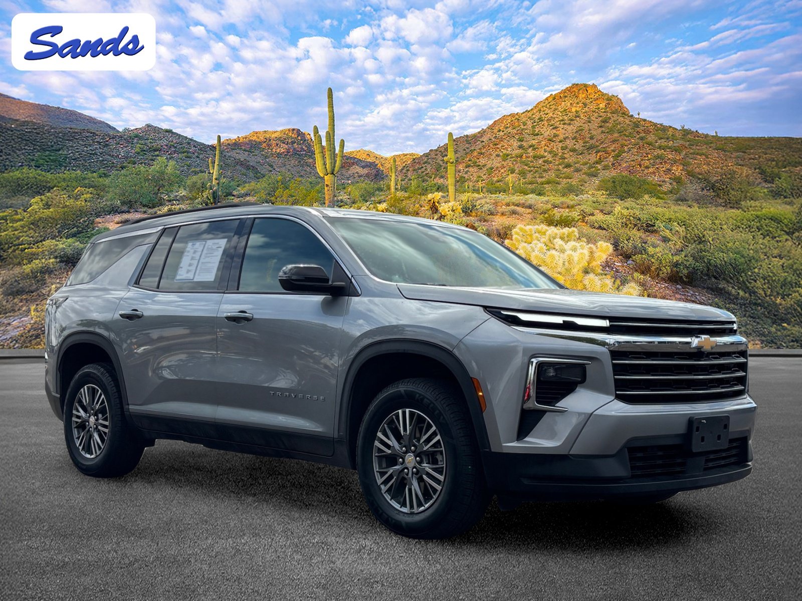 Used 2025 Chevrolet Traverse LT AWD/4WD image 1