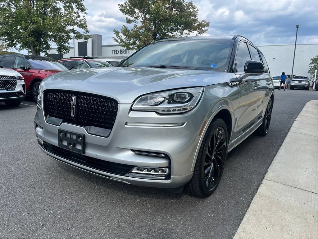Certified 2023 Lincoln Aviator Reserve w/ Equipment Group 201A AWD/4WD image 3