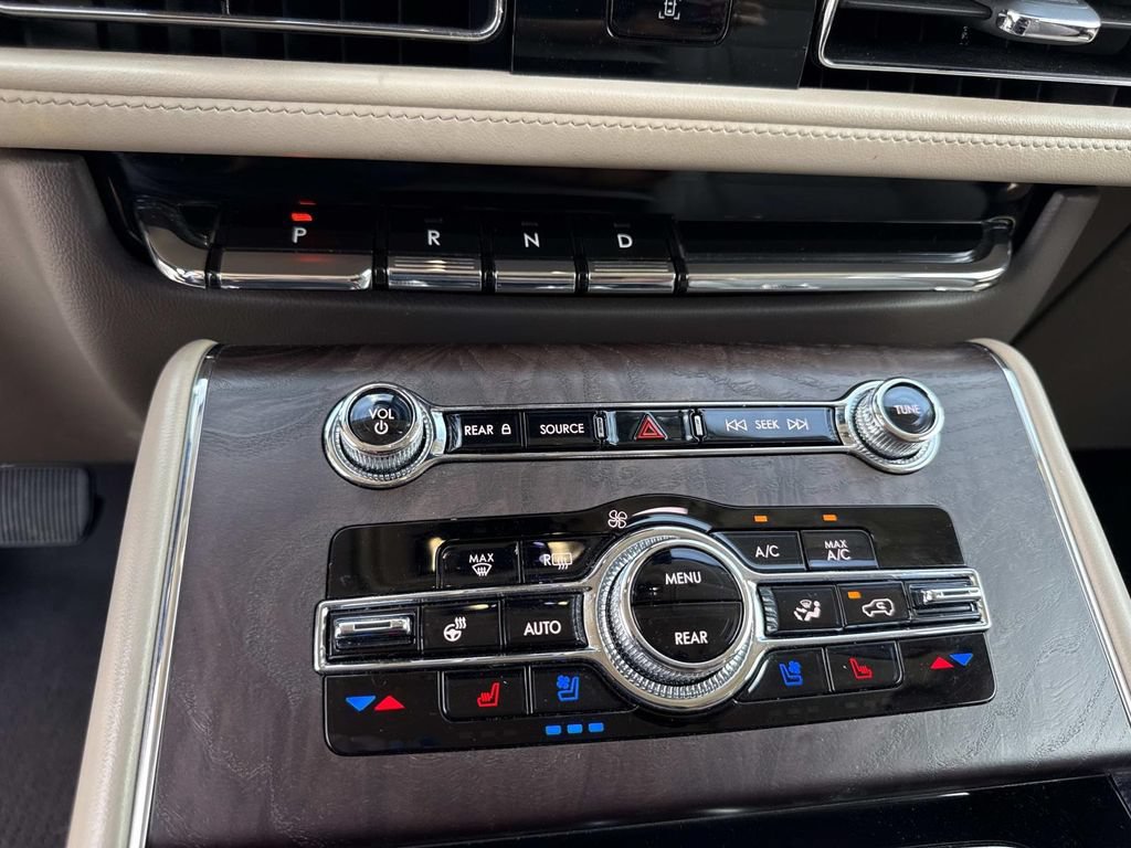 Certified 2021 Lincoln Aviator Reserve w/ Elements Package Plus RWD image 30