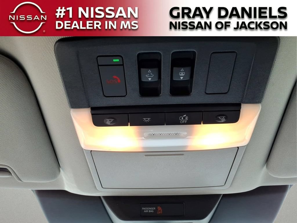 Certified 2025 Nissan Pathfinder Platinum FWD image 22