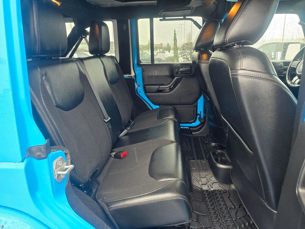 Used 2017 Jeep Wrangler Unlimited Sahara AWD/4WD image 26