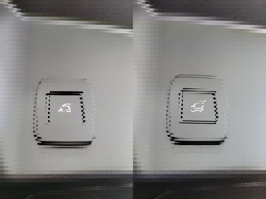 Used 2026 Land Rover Range Rover Evoque S AWD/4WD image 30