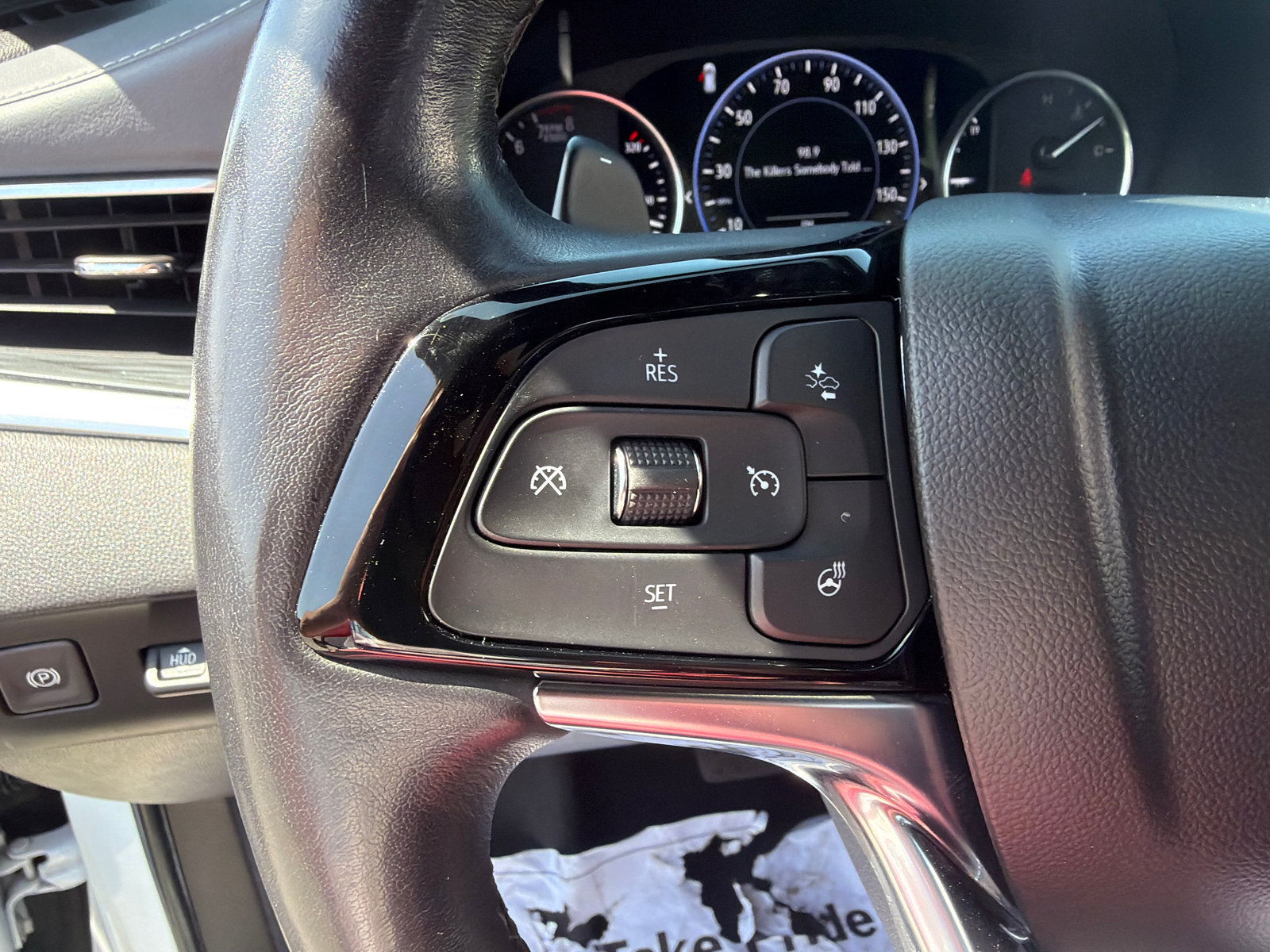 Used 2022 Buick Enclave Premium AWD/4WD image 24