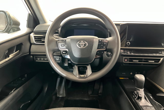 Used 2025 Toyota Camry LE FWD image 12