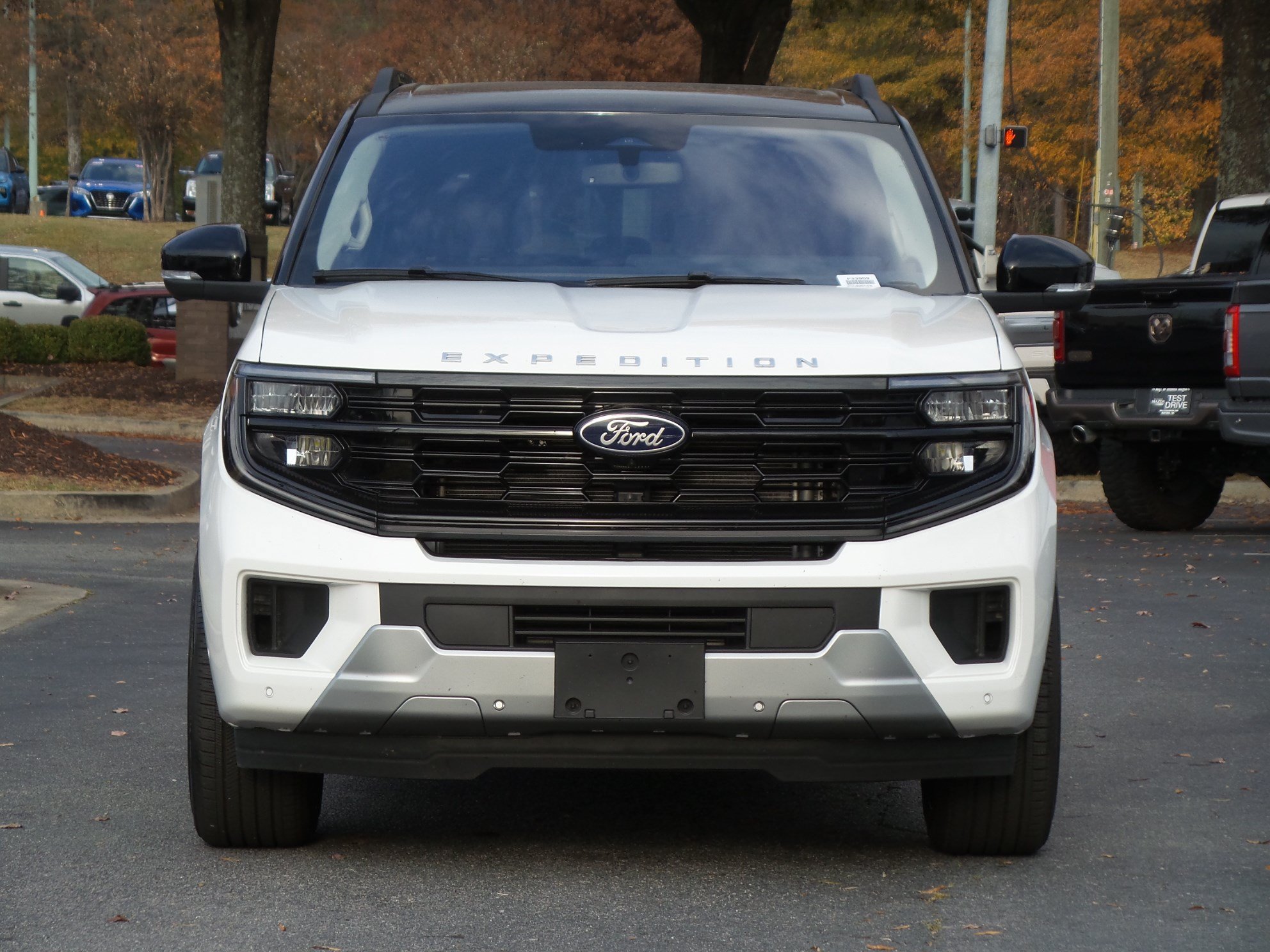 Used 2025 Ford Expedition Max Platinum w/ Platinum Ultimate Package AWD/4WD image 21