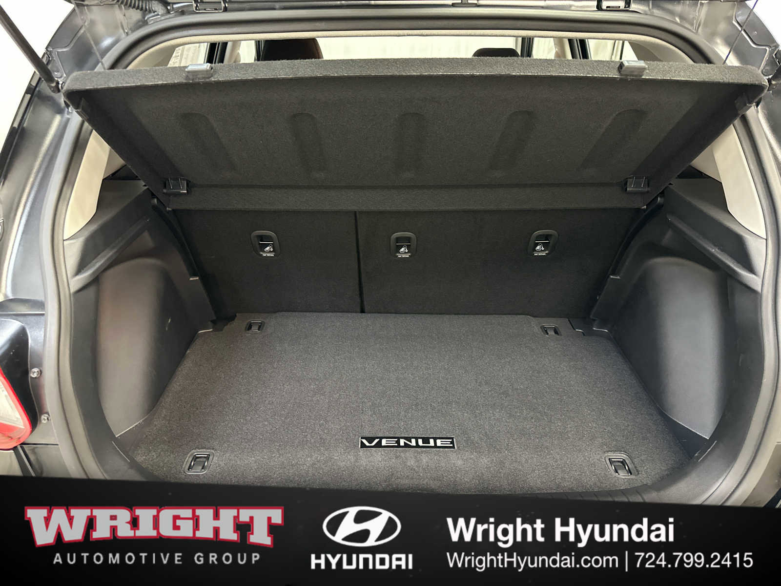 Certified 2025 Hyundai Venue SEL FWD image 14