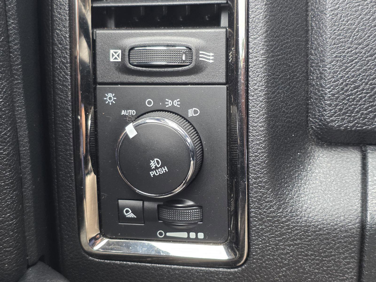 Used 2017 RAM 1500 Sport w/ Convenience Group AWD/4WD image 11