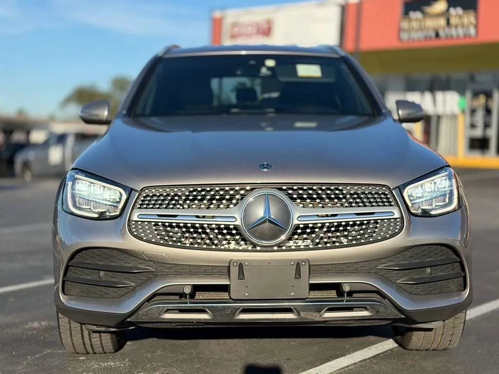 Used 2020 Mercedes-Benz GLC 300 4MATIC image 48
