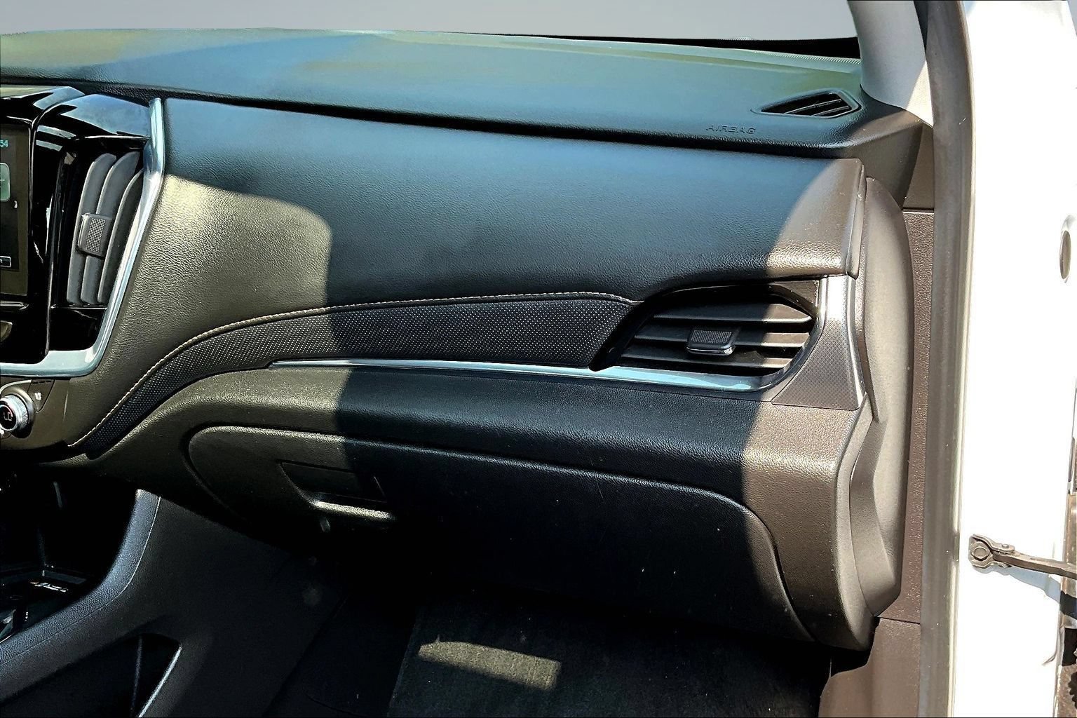Used 2018 Chevrolet Traverse Premier AWD/4WD image 26