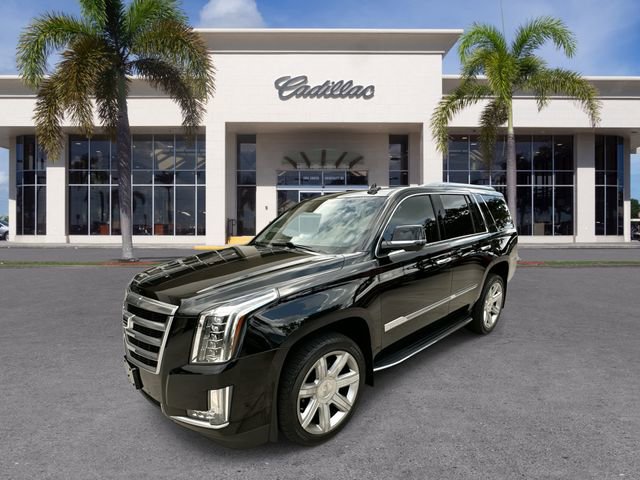 Used 2019 Cadillac Escalade Luxury AWD/4WD image 1