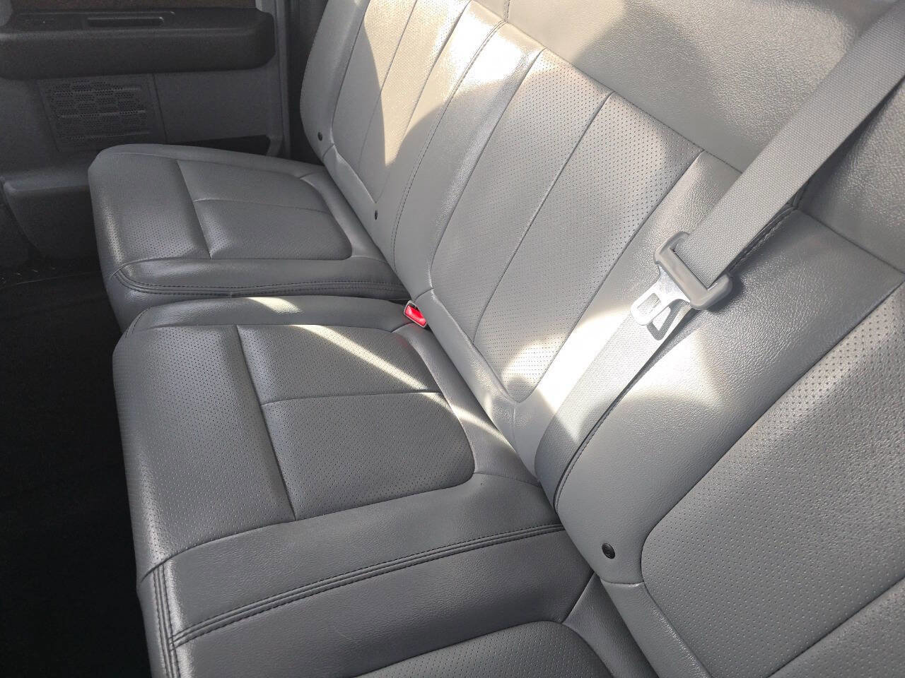 Used 2013 Ford F150 Lariat w/ Lariat Chrome Pkg image 25