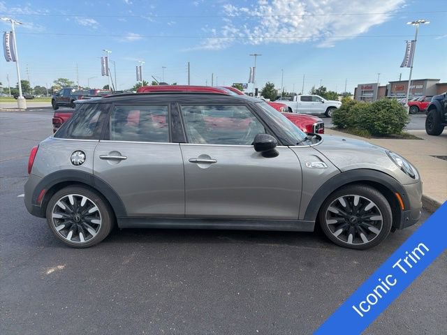 Used 2019 MINI Cooper S w/ Driver Assistance Package FWD image 4