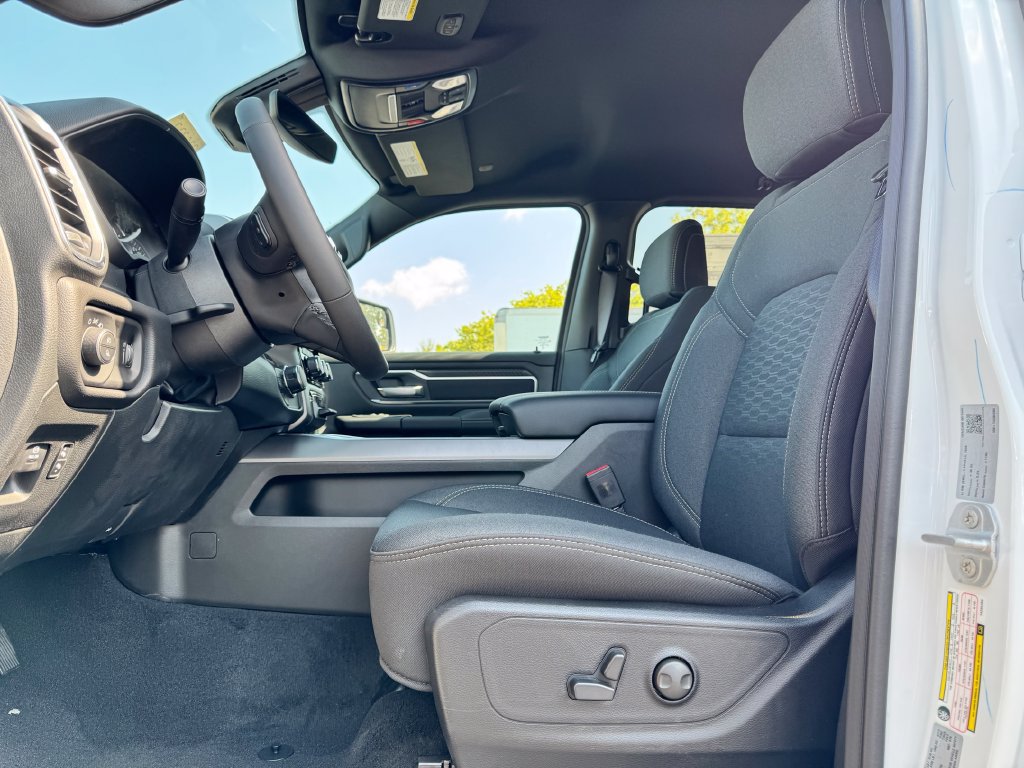 New 2026 RAM 1500 Big Horn w/ Night Edition AWD/4WD image 14