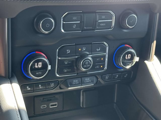 Used 2021 Chevrolet Tahoe High Country AWD/4WD image 22