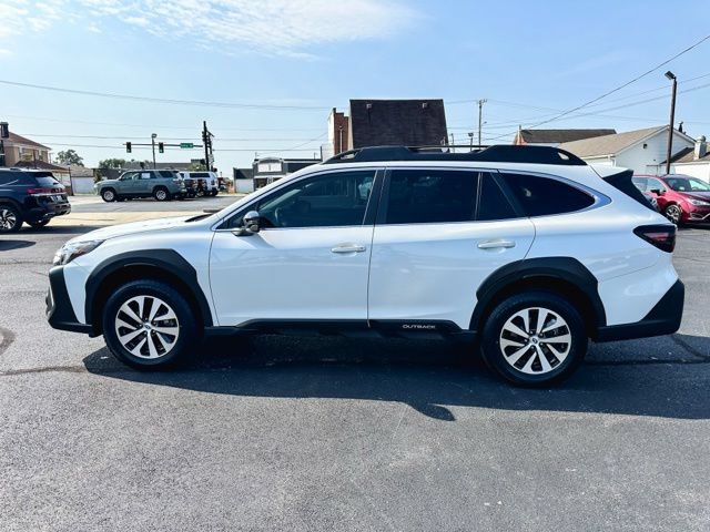 Used 2024 Subaru Outback Premium AWD/4WD image 4