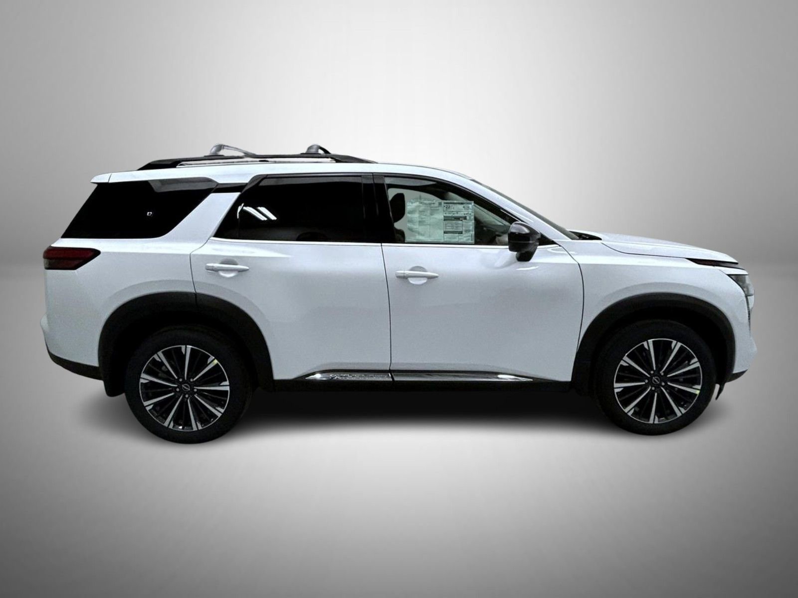 New 2026 Nissan Pathfinder Platinum image 4