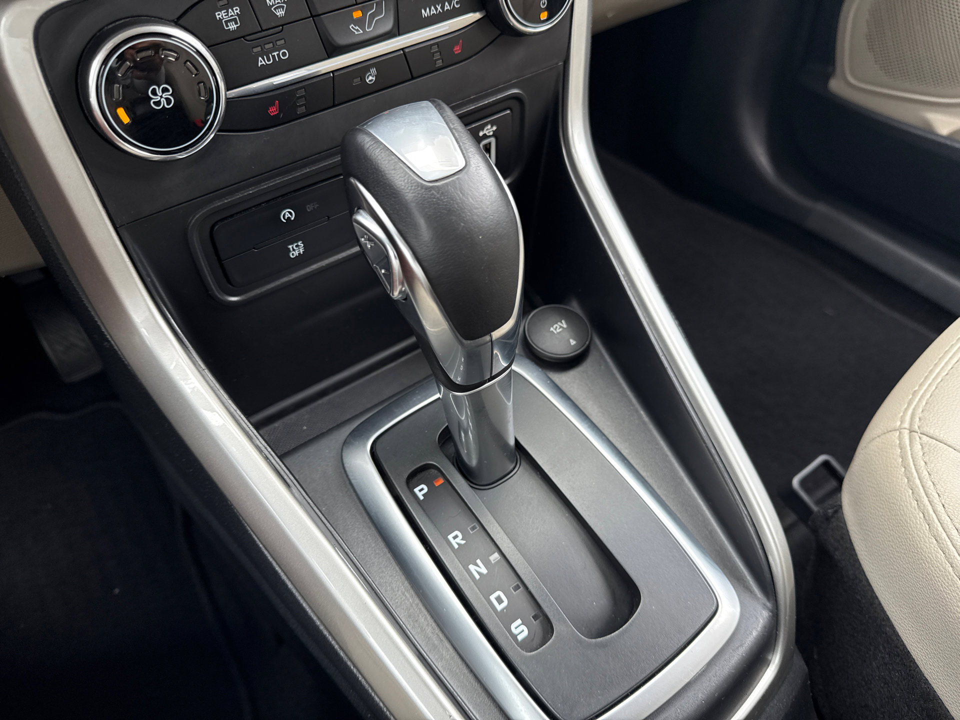 Used 2020 Ford EcoSport Titanium w/ Interior Protection Package image 25