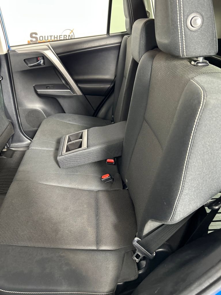 Used 2018 Toyota RAV4 XLE image 16